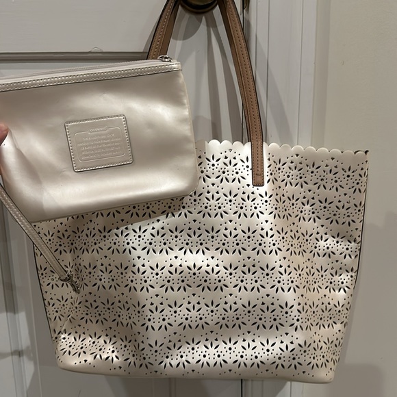 Coach eyelet tote bag - Picture 5 of 5